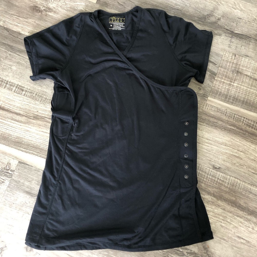 Nuroo Baby Wearing Top size Medium